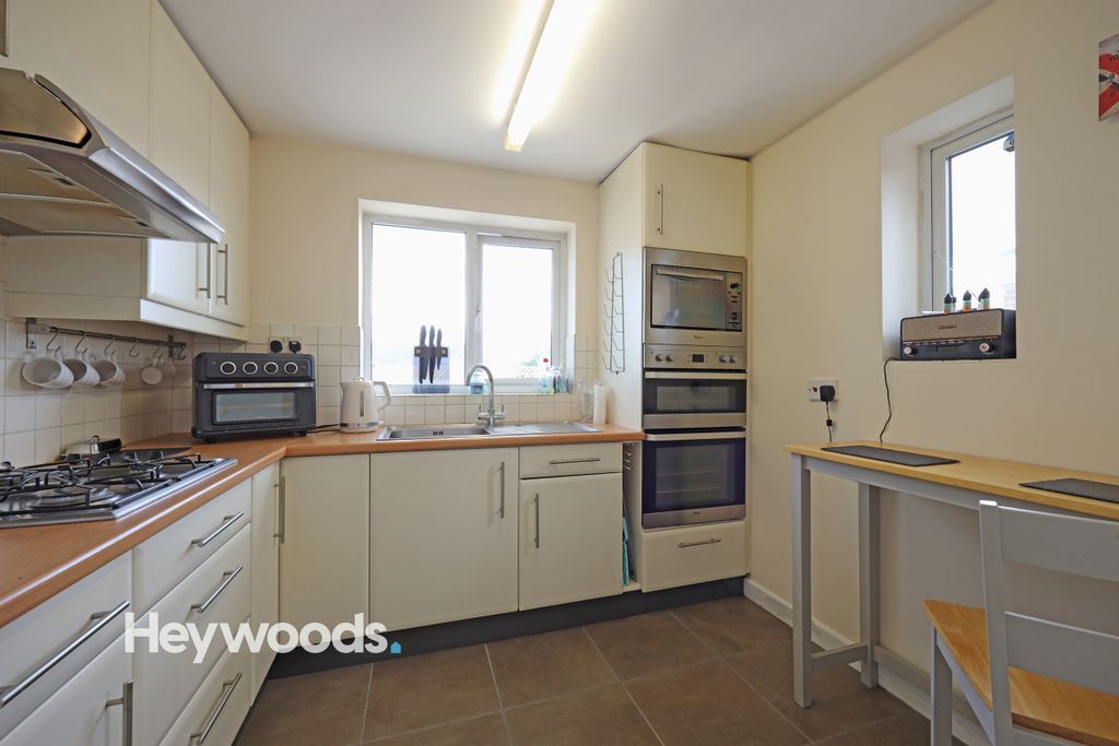 Property photo 3 of 31 0F1A3237