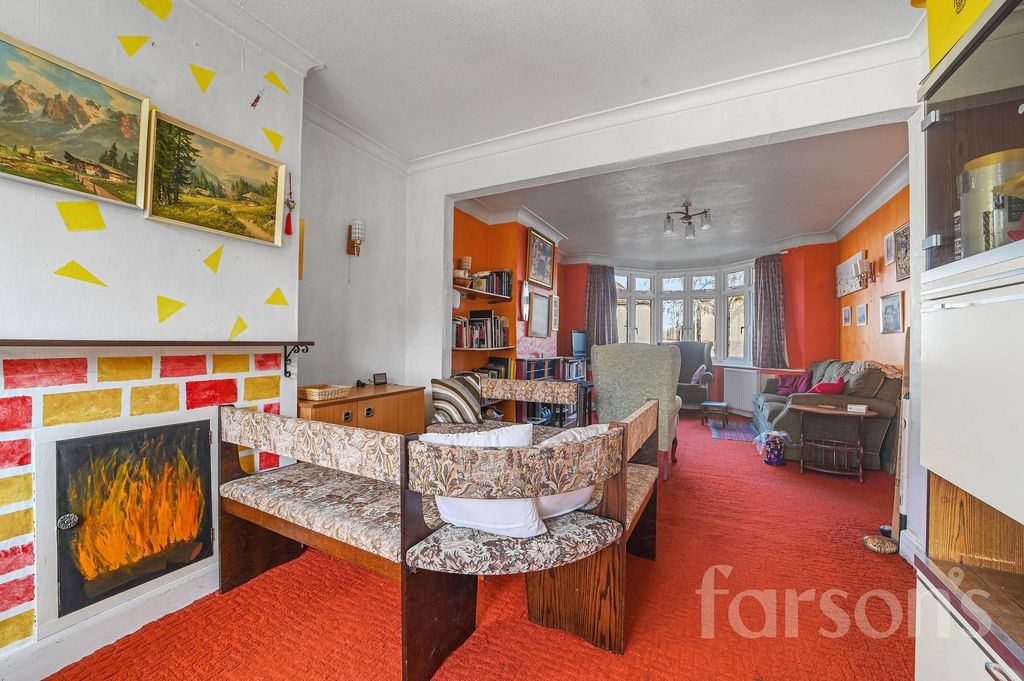 Property photo 2 of 22