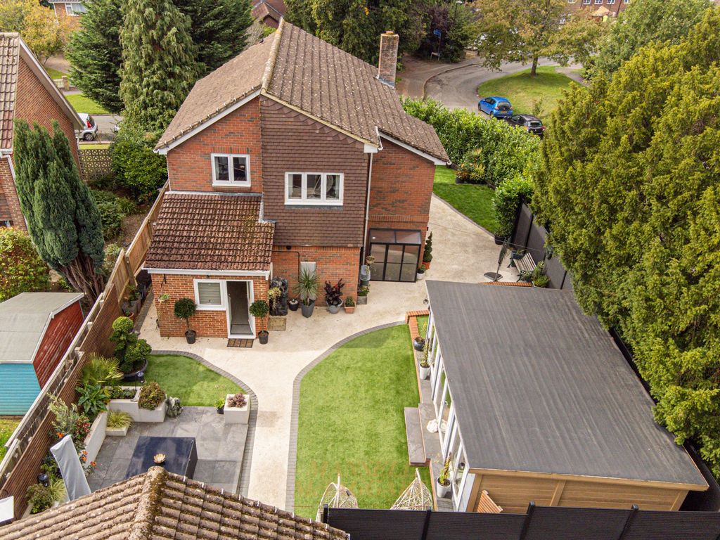Property photo 1 of 39