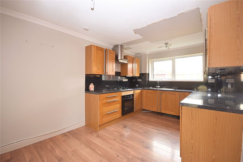 Property photo 2 of 13 Picture No. 10