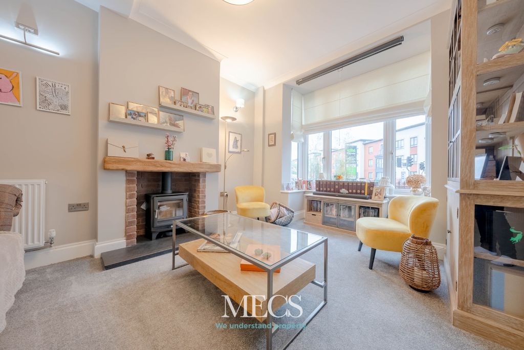 Property photo 2 of 19 4520163