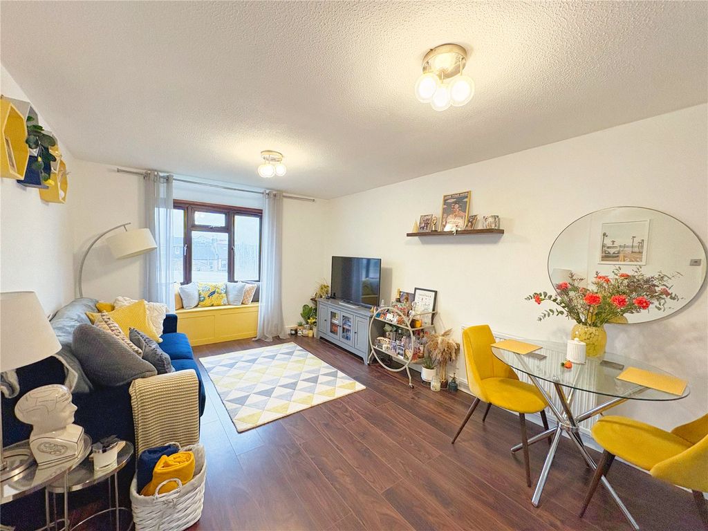 Property photo 2 of 24 Picture No. 07