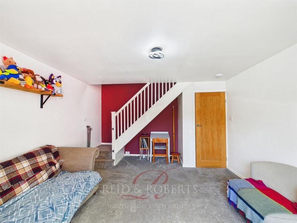 Property photo 3 of 19 Cam05148G0-Pr0072-Still011.Jpg