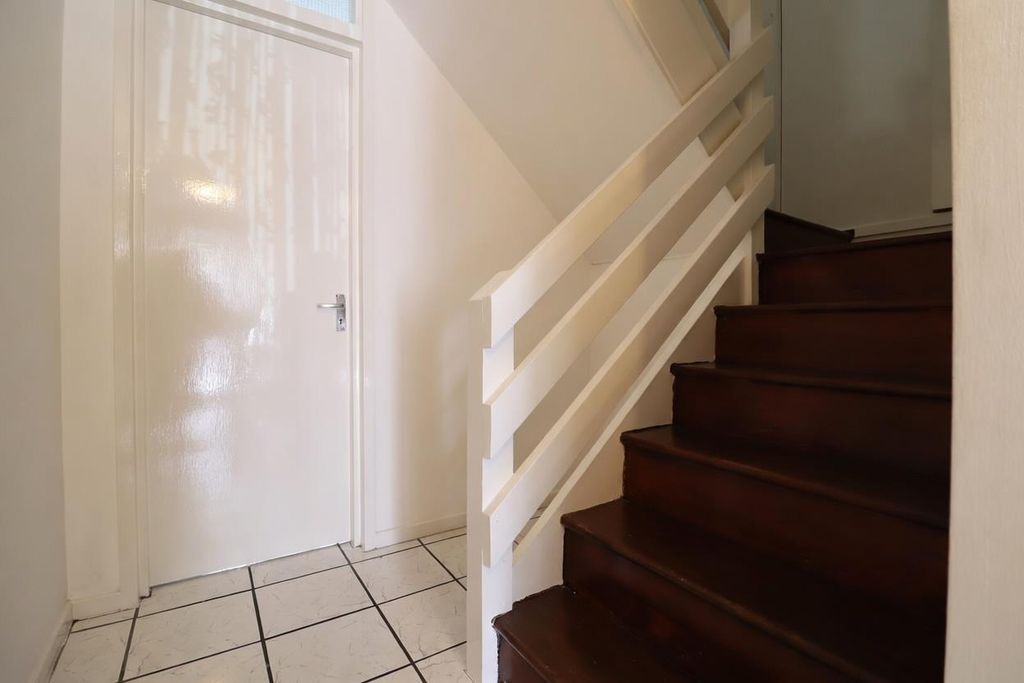 Property photo 2 of 10 Glokf.Jpg