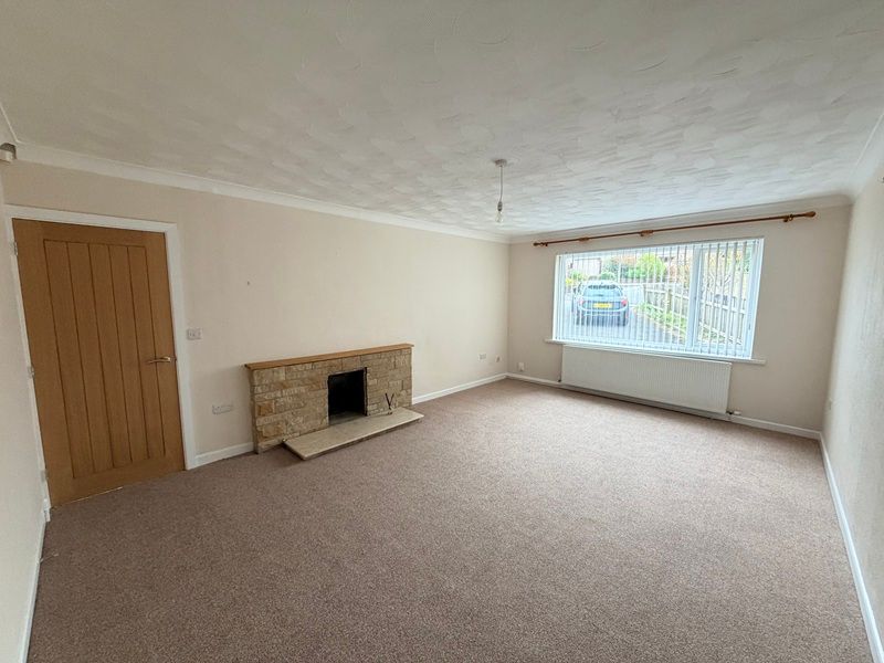 Property photo 2 of 14 Dining Room