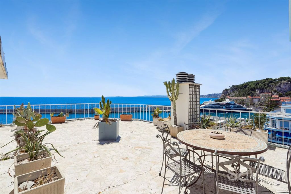 Property photo 1 of 16 Waterfront Penthouse With 150 Sq m Terrace