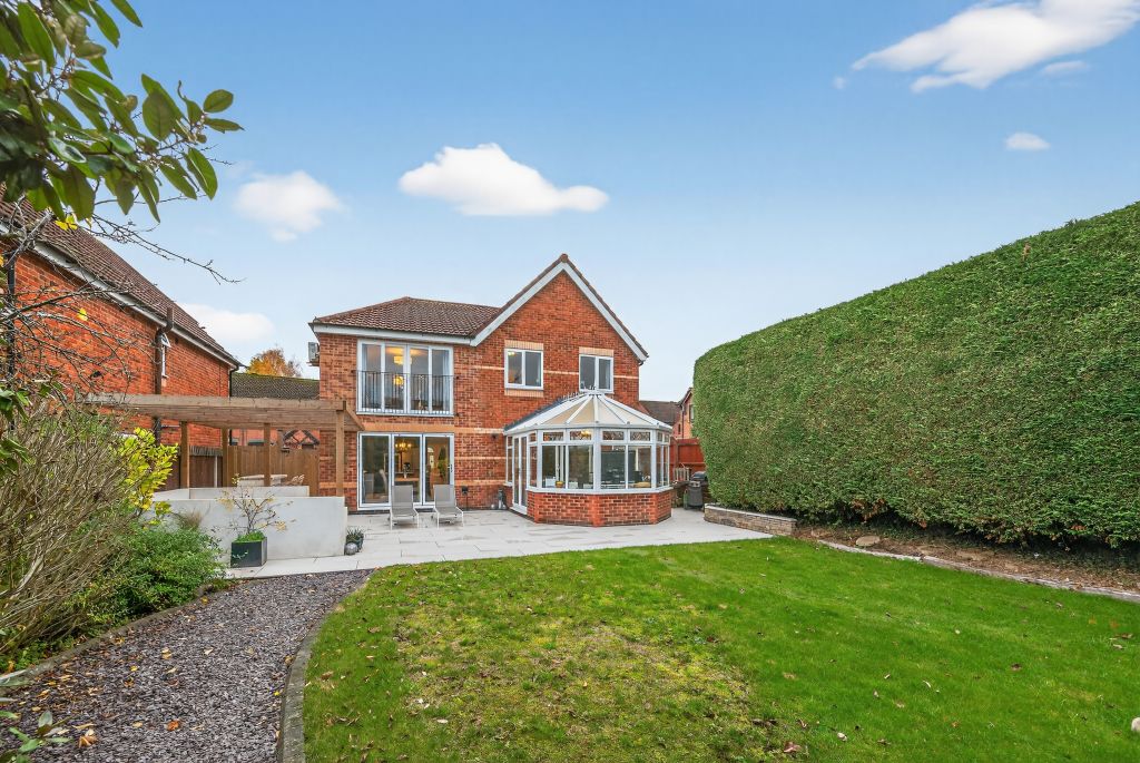 Property photo 2 of 26