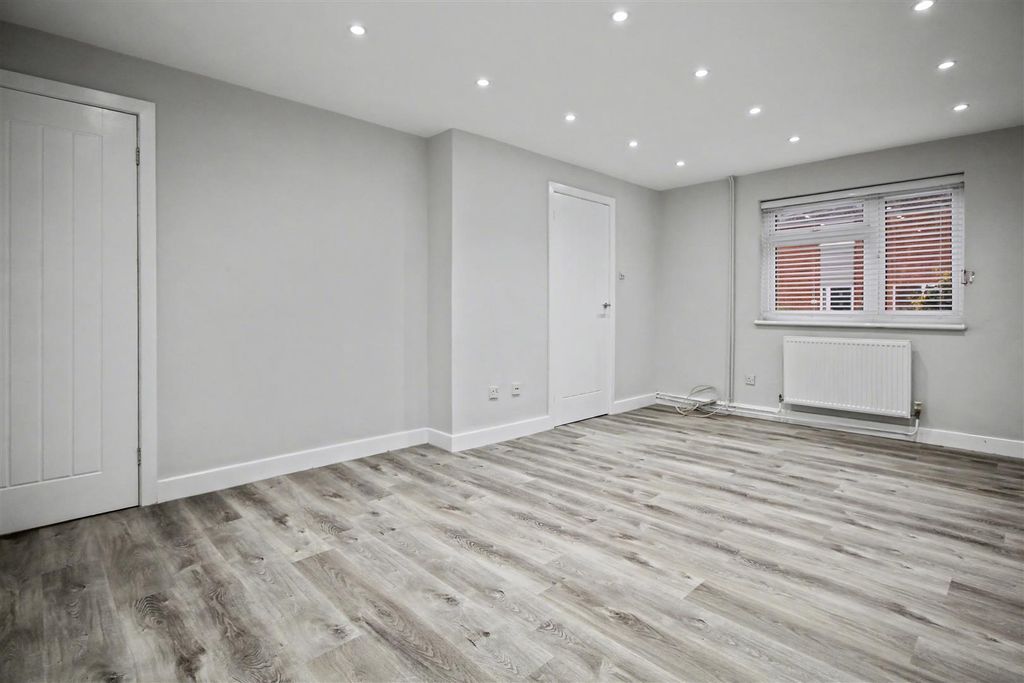 Property photo 2 of 23 Img_4685.Jpg