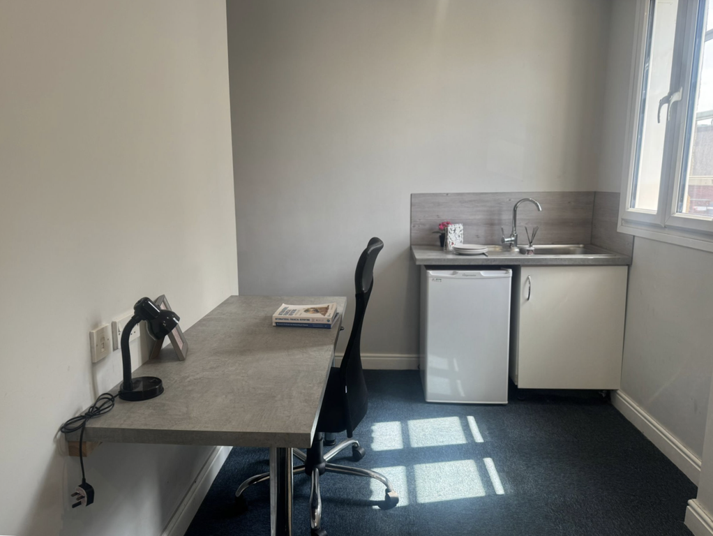 Property photo 1 of 13