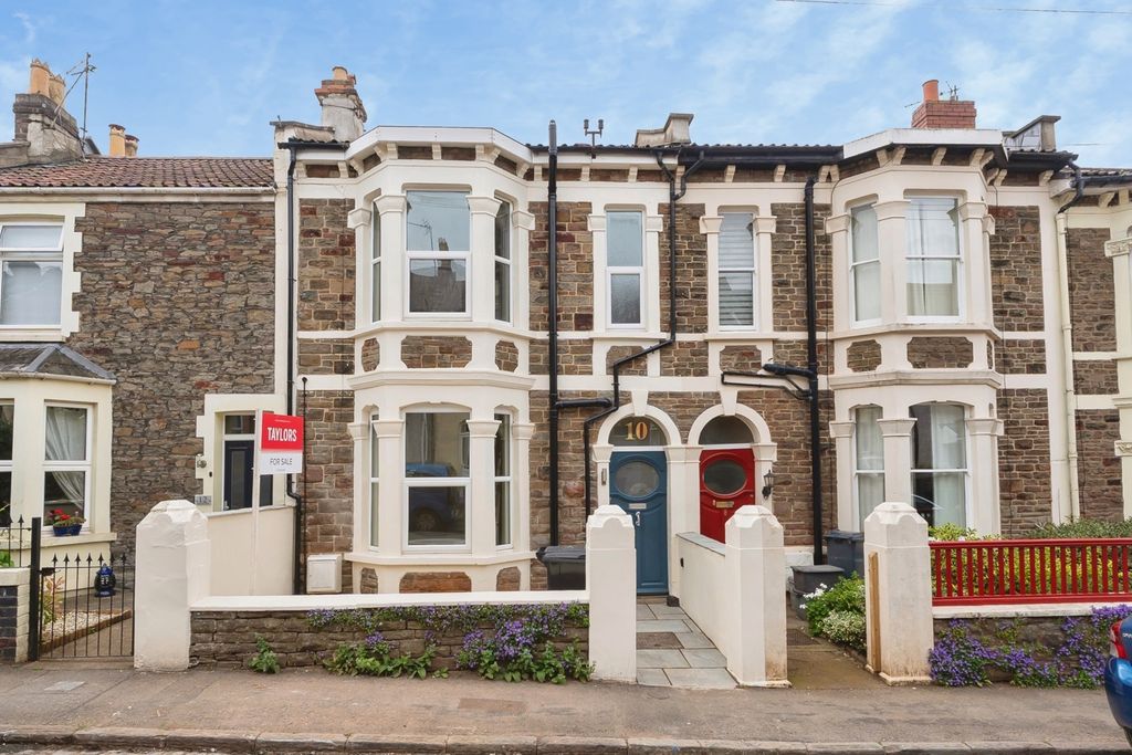 Property photo 1 of 18 Pbox-Img.Jpg