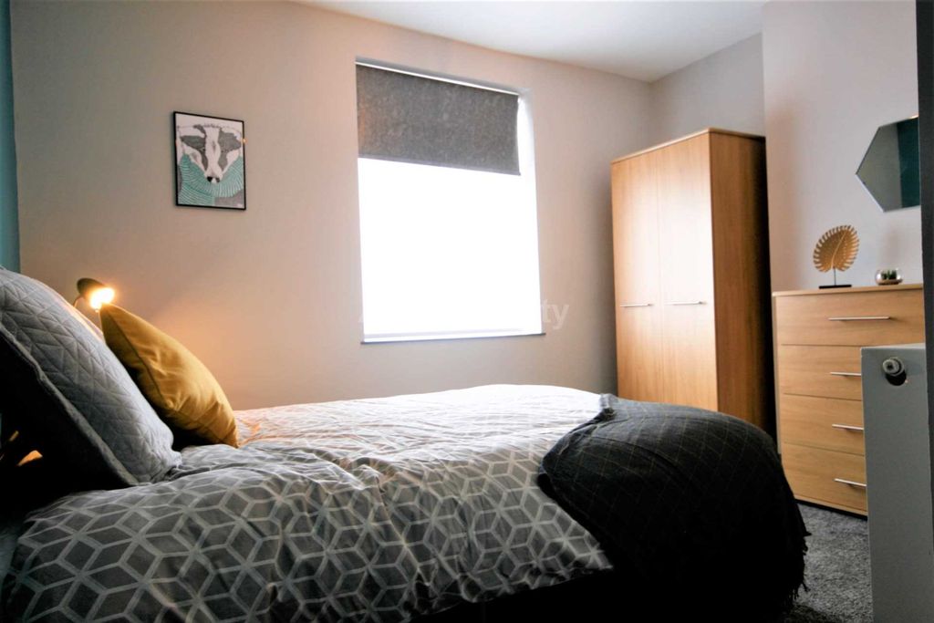Property photo 1 of 4