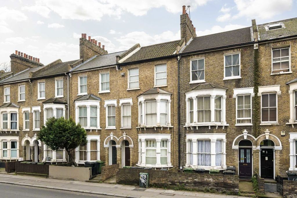 Property photo 2 of 7