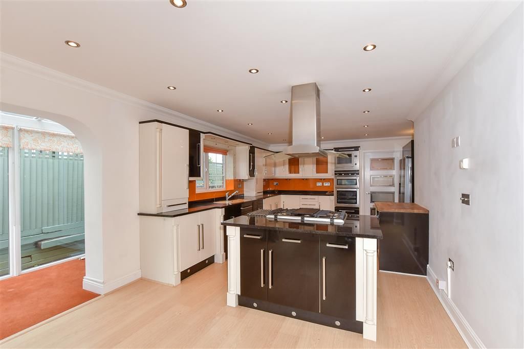 Property photo 2 of 12 Kitchen/Diner