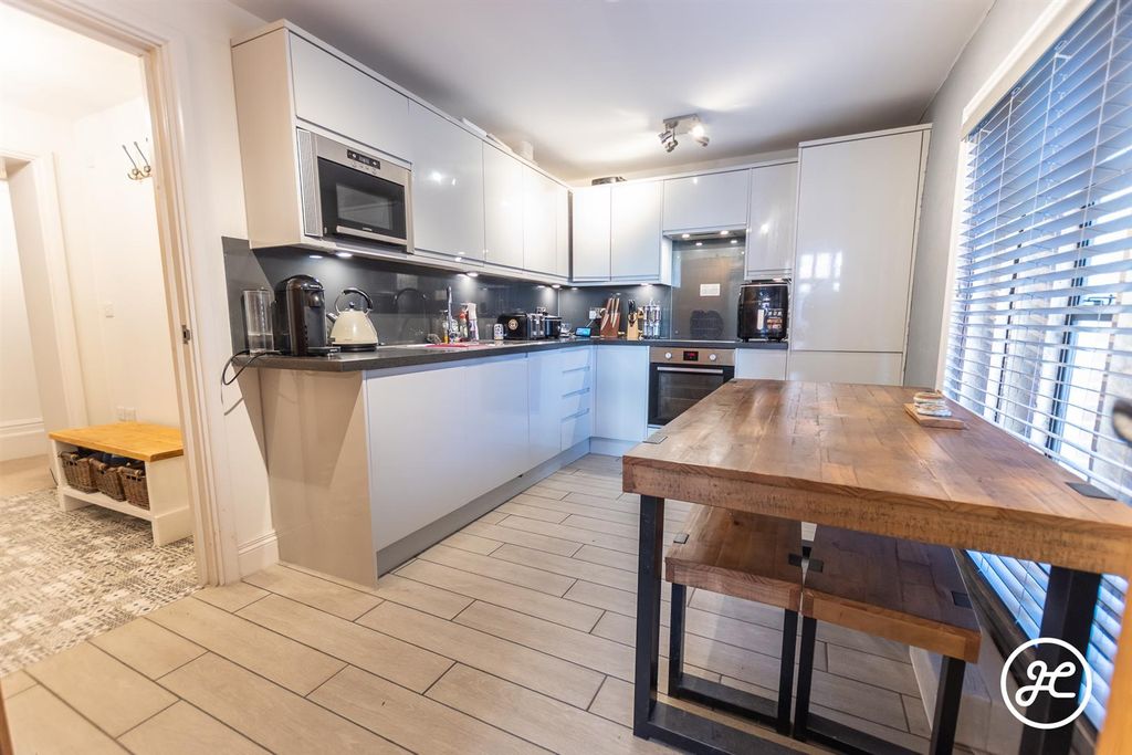 Property photo 3 of 11 Imgp5752.Jpg