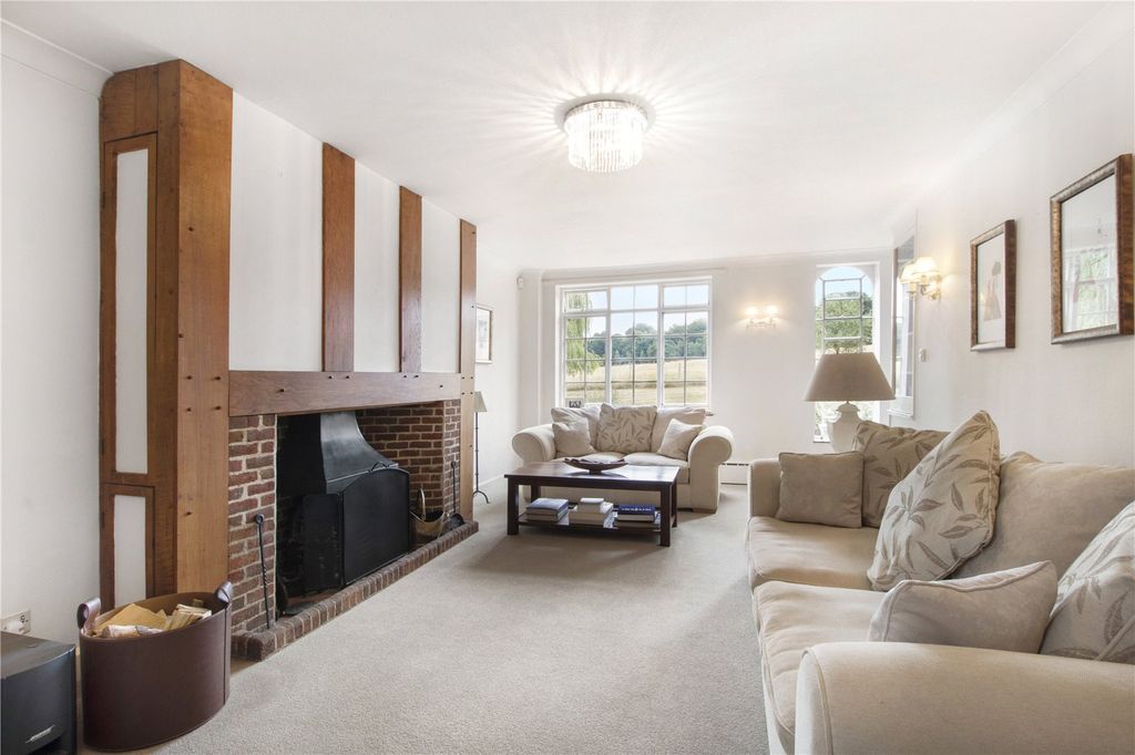 Property photo 2 of 20 Drawing Room