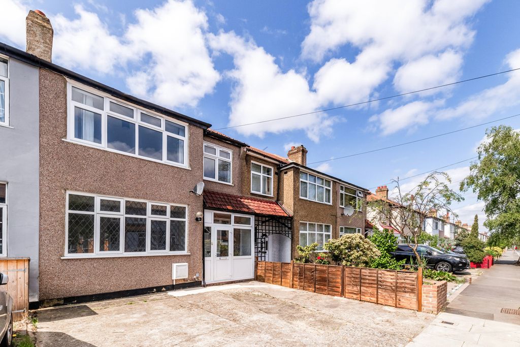 Property photo 1 of 18 Picture No. 04
