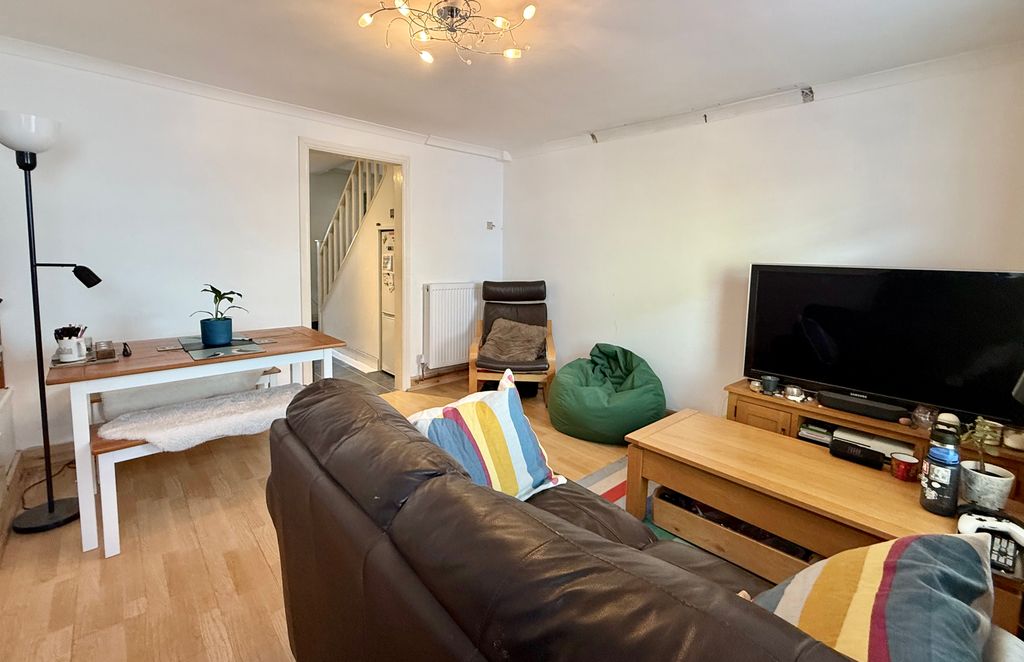 Property photo 2 of 7