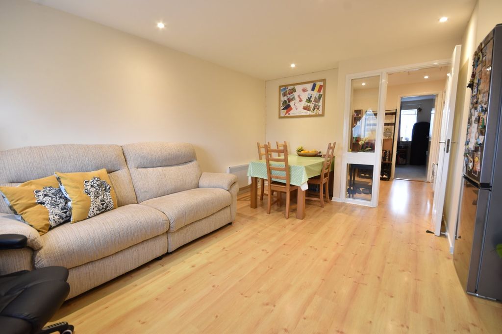 Property photo 1 of 10 Picture No. 07