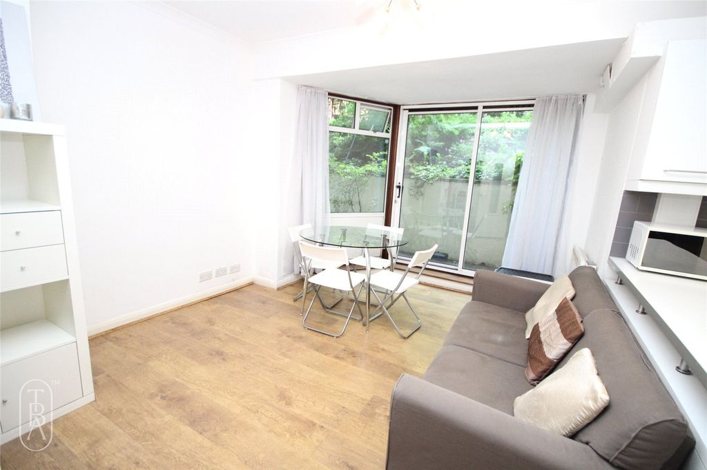 Property photo 2 of 7 Picture No. 08