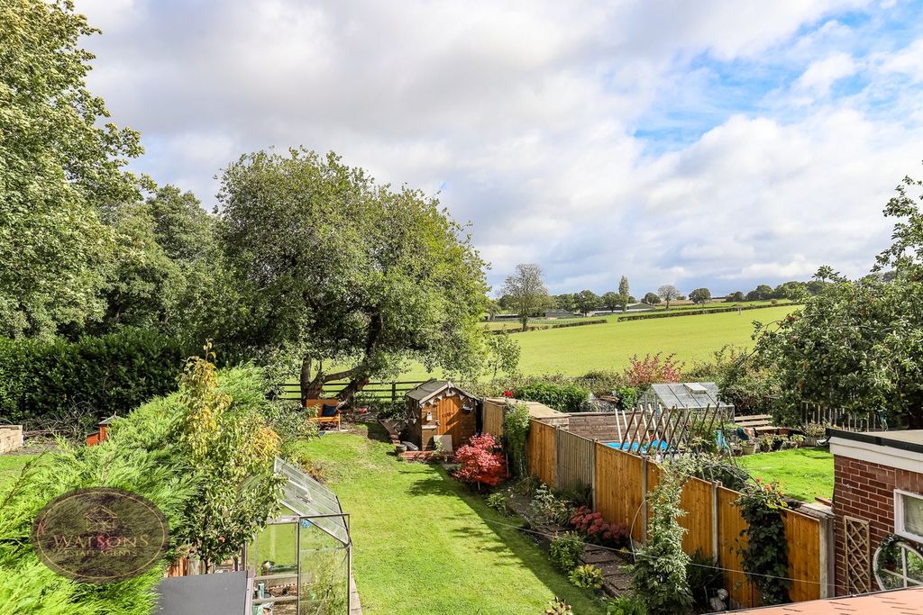 Property photo 2 of 30