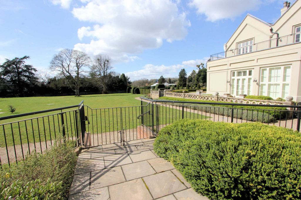 Property photo 3 of 23 Photo