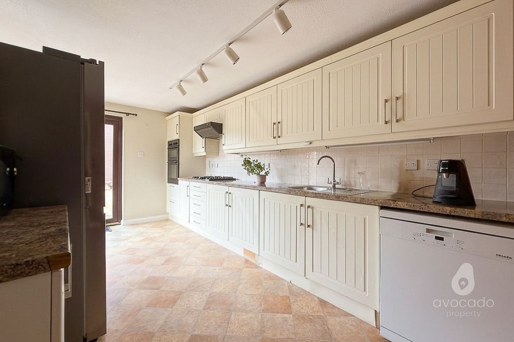 Property photo 2 of 18 5059483