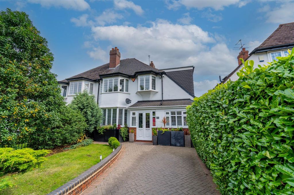 Property photo 1 of 30