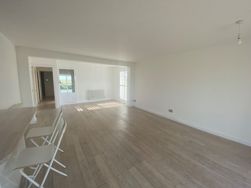 Property photo 3 of 20 2.Jpg