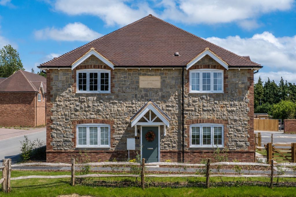 Property photo 1 of 11