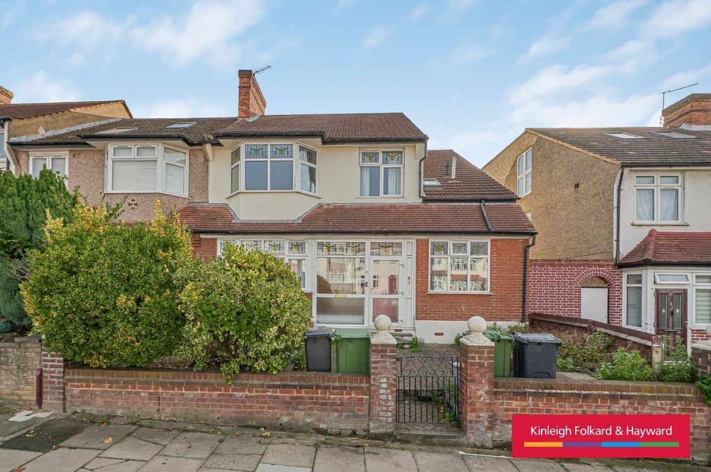 Property photo 3 of 20 Picture No. 11