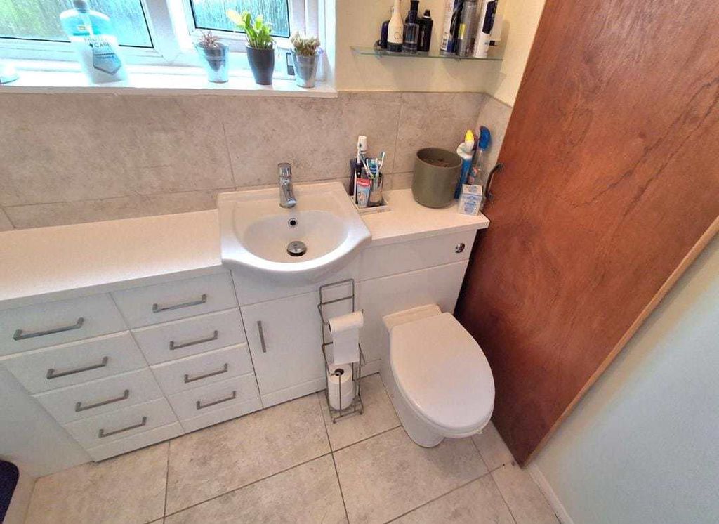 Property photo 3 of 9