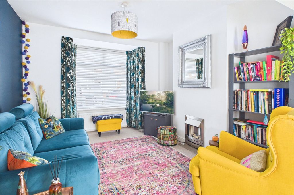 Property photo 3 of 19 Picture No. 18