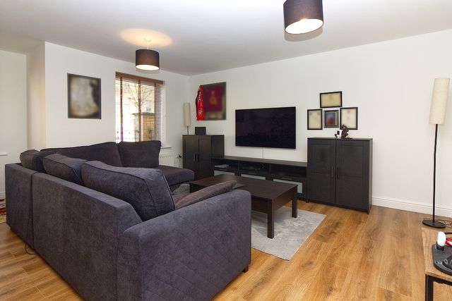 Property photo 2 of 11 Living Room Area