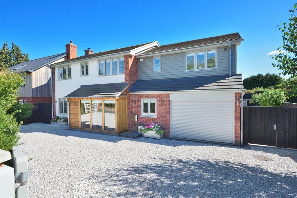 Property photo 1 of 51