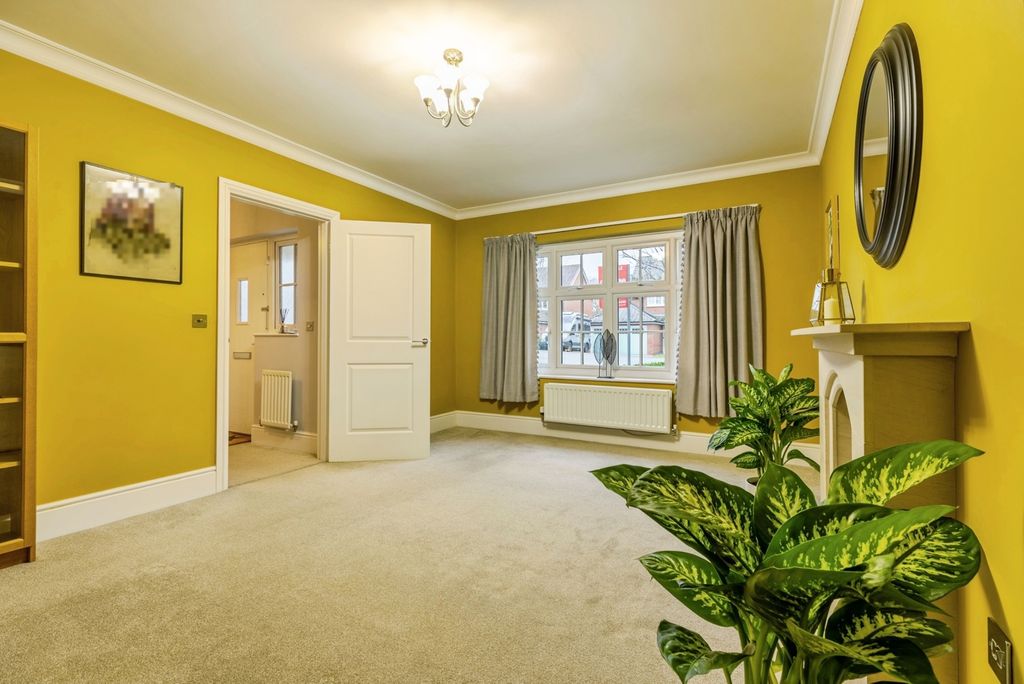 Property photo 2 of 20 Pbox-Img.Jpg