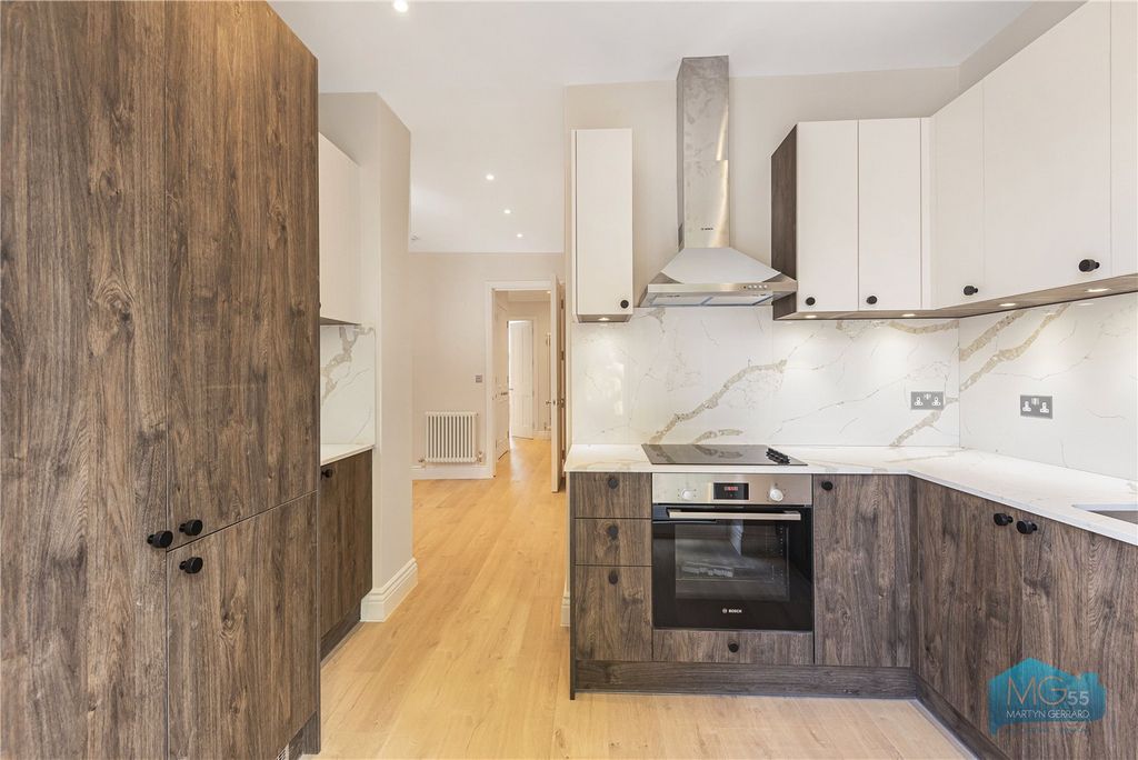 Property photo 2 of 11 Picture No. 10