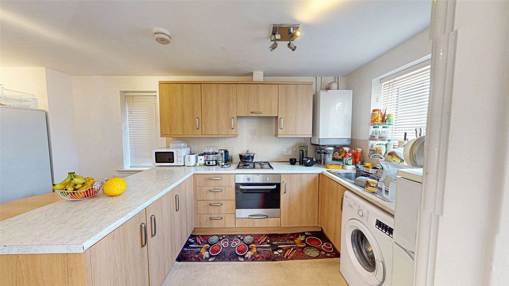 Property photo 2 of 14 Picture No. 19