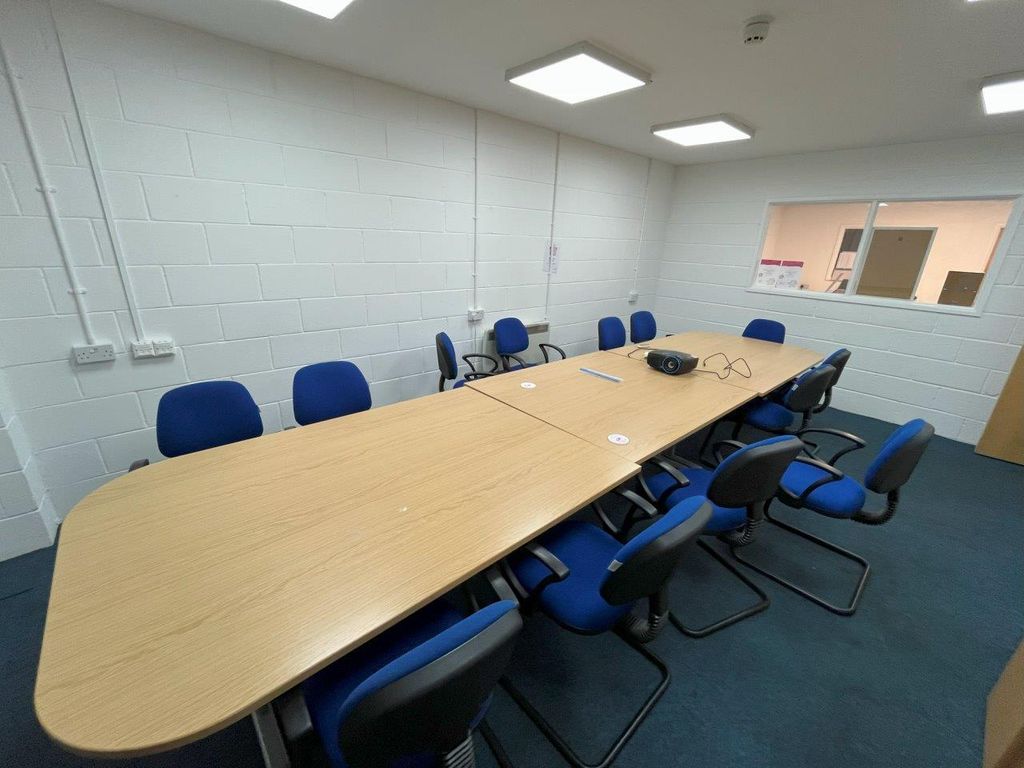 Property photo 3 of 4