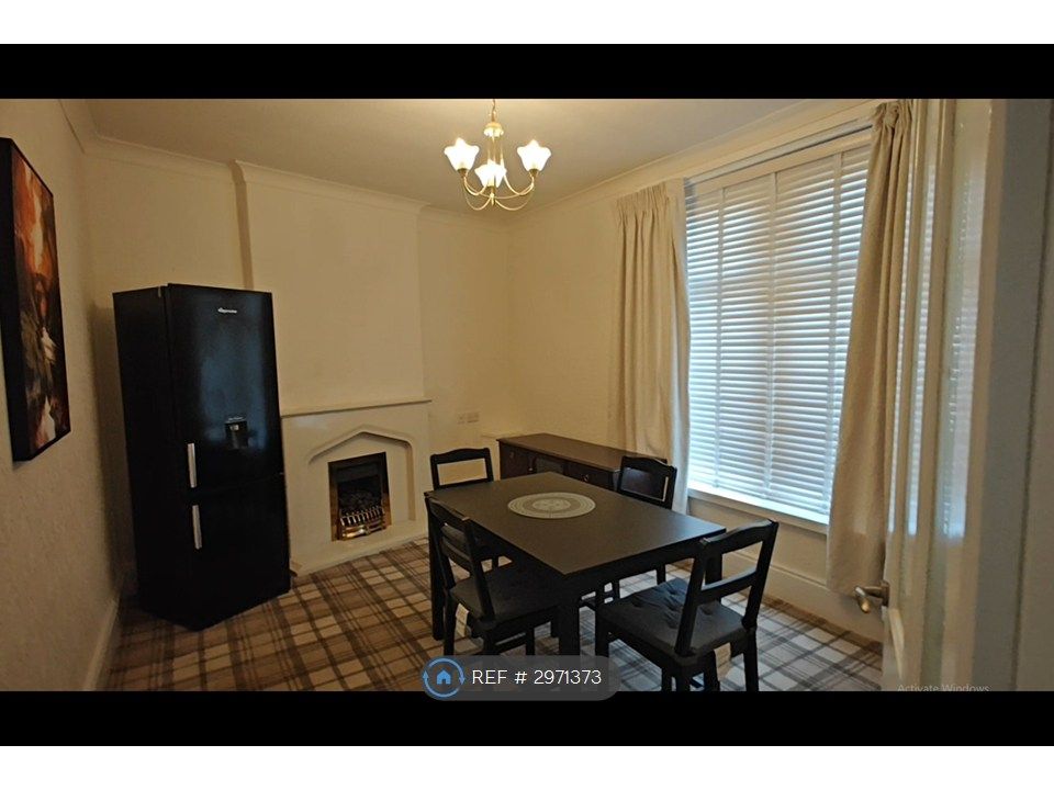 Property photo 2 of 10 Lounge