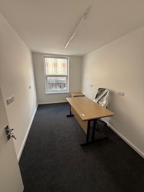 Property photo 3 of 4