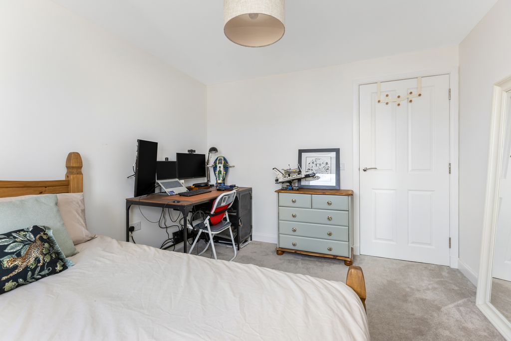 Additional image 14 of 3 bed terraced house for sale27 Arkaig Gardens, Burdiehouse, Edinburgh EH17