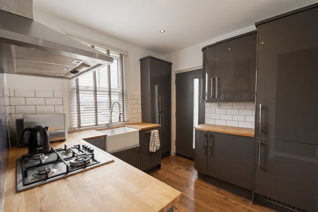 Property photo 3 of 6 Nipm4