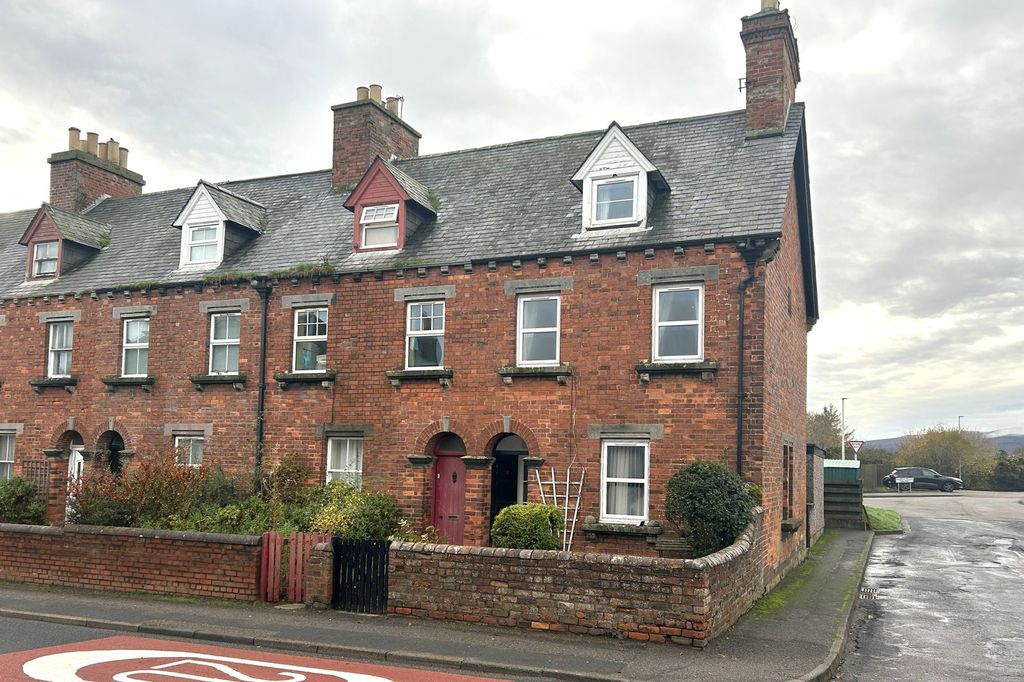 Property photo 1 of 21