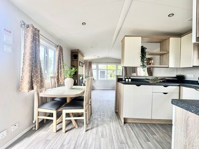 Property photo 3 of 19 Willerby Avonmore 2015 Vs830772 137513498.Jpeg