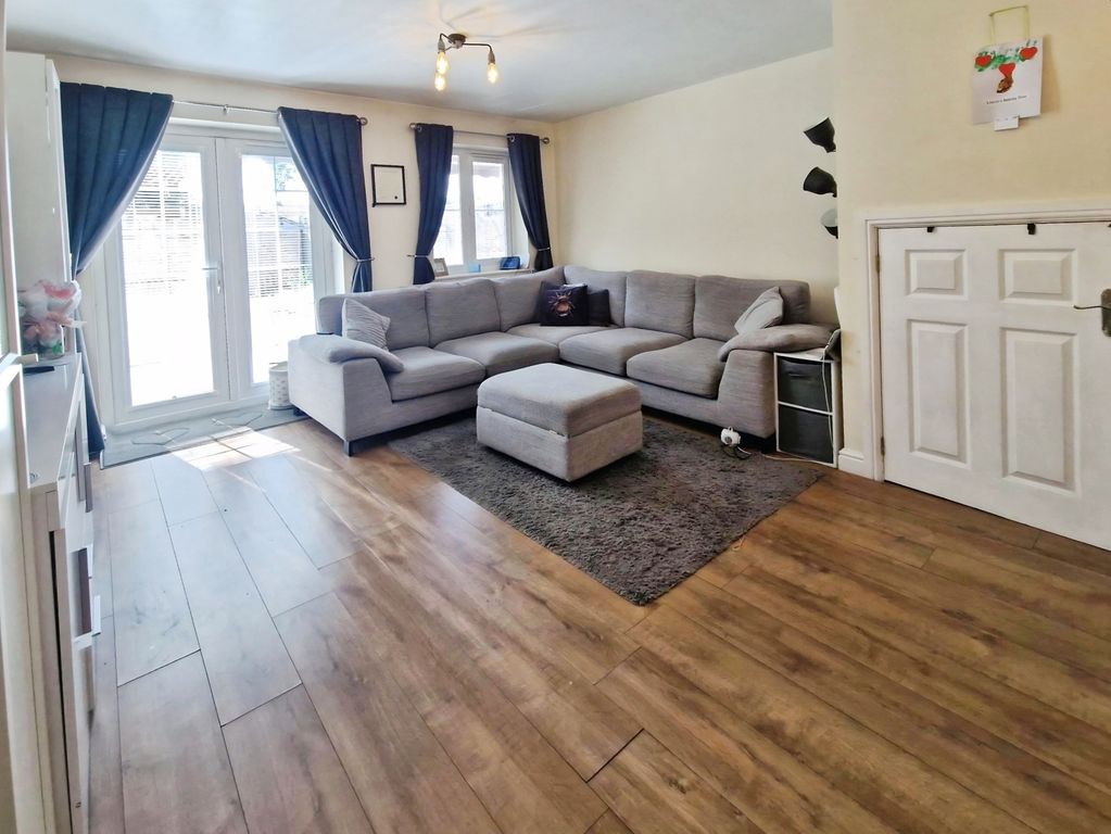 Property photo 2 of 13 Pbox-Img.Jpg