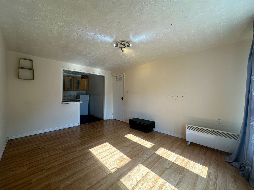 Property photo 3 of 7 Picture No. 09