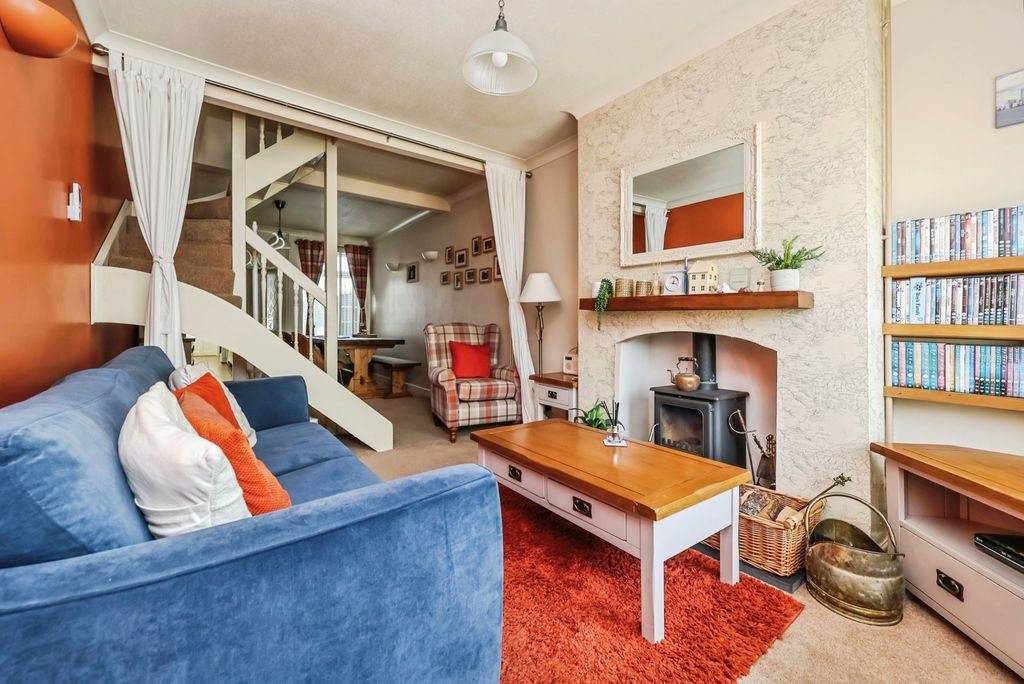 Property photo 2 of 17 Pbox-Img.Jpg