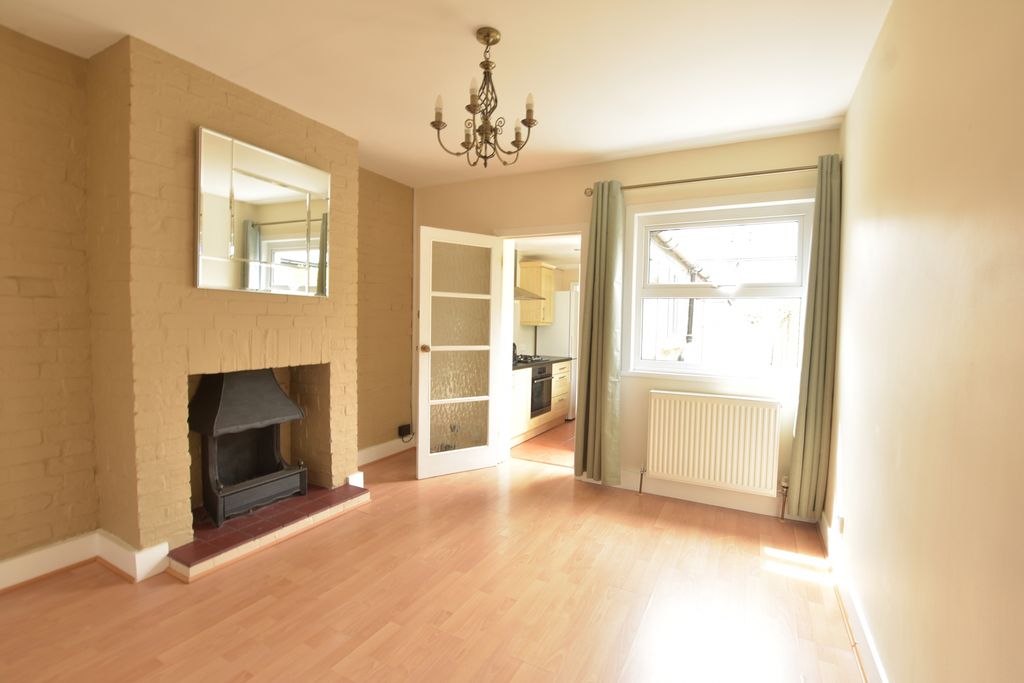 Property photo 3 of 8 Dining Room