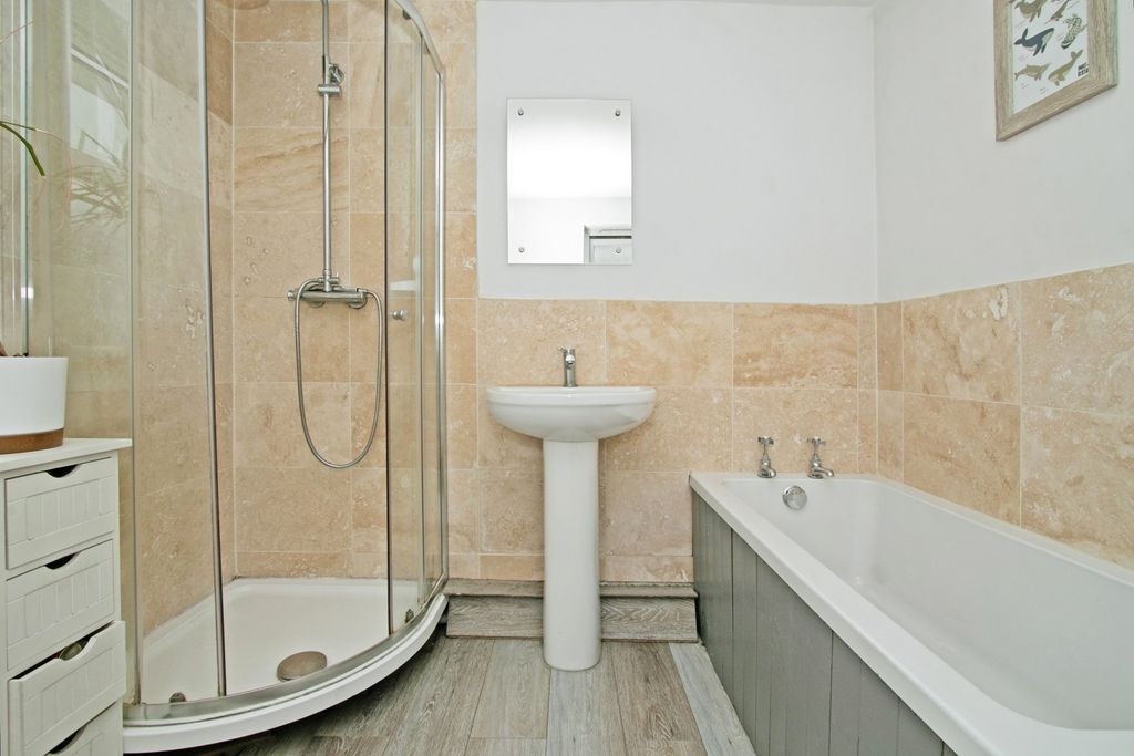 Property photo 3 of 11 Pbox-Img.Jpg