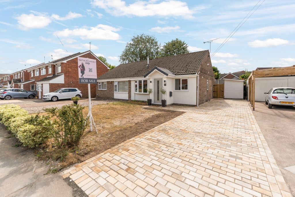 Property photo 1 of 30